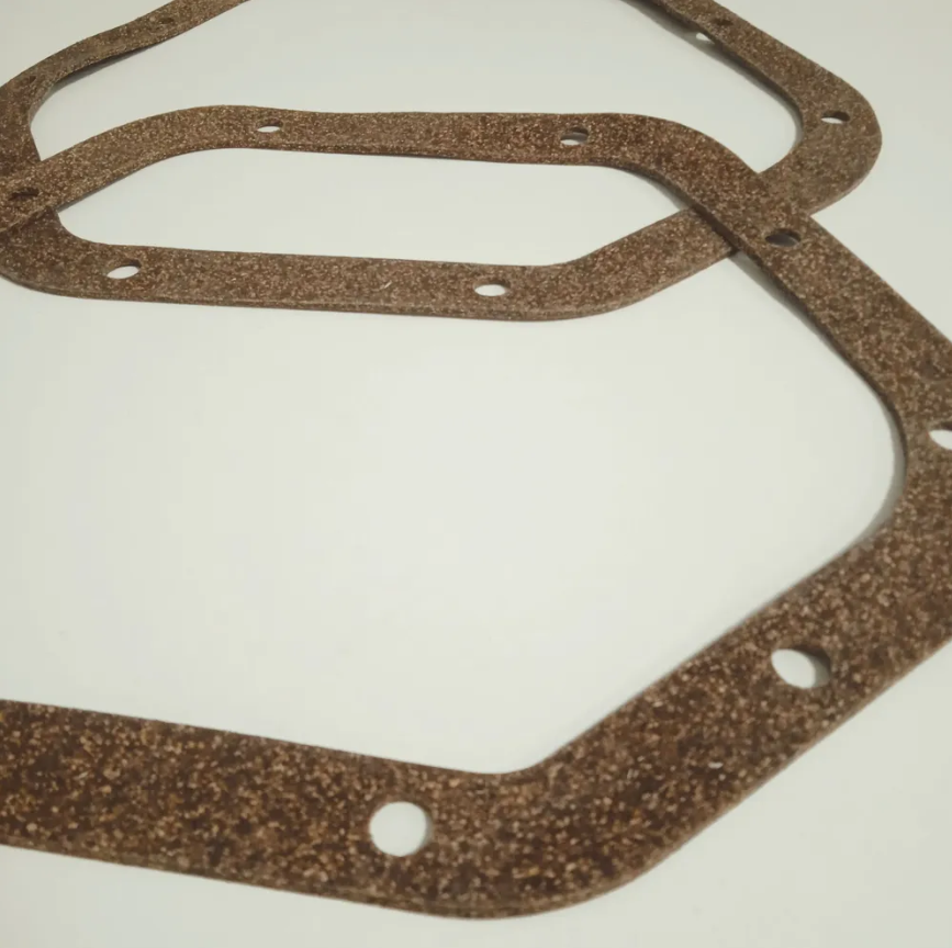 デファレンシャルカバーガスケット UAZ パトリオット、ブハンカ、ハンター (コルク 2個)3160-2401019-10