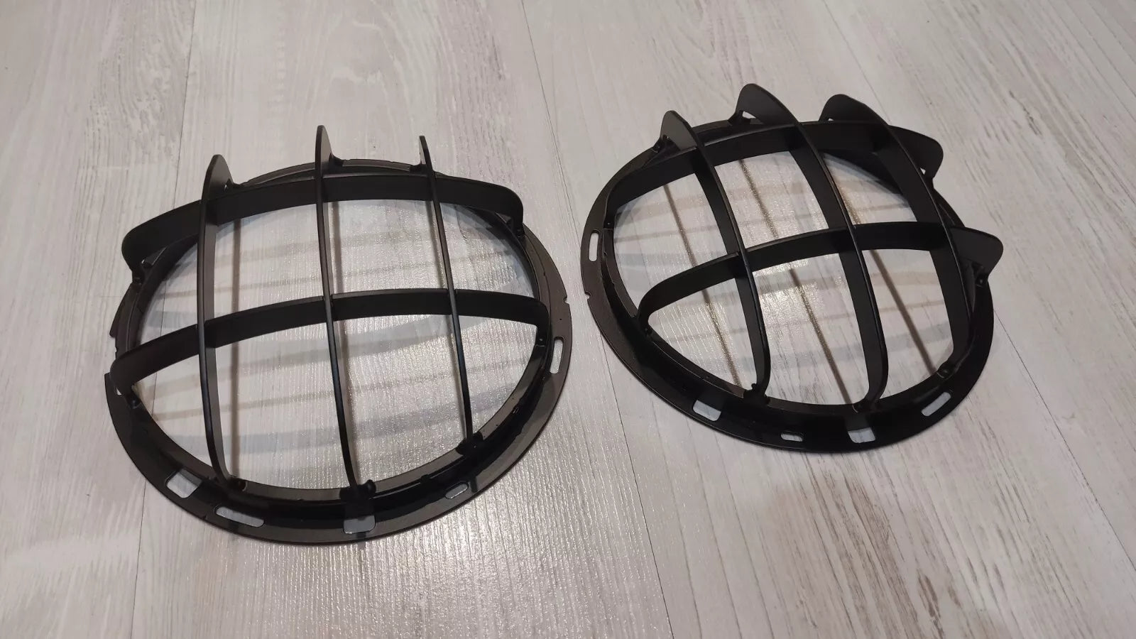 Metal protection of headlight LADA 4x4 NIVA 2121 (kit L/R) - Miles Car parts & accessories