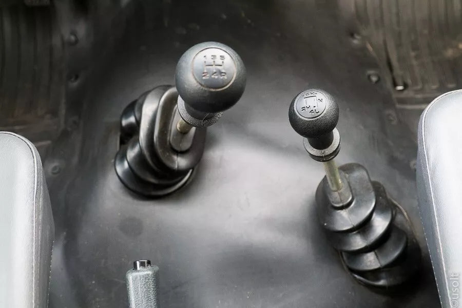 Rubber gearshift cover UAZ Hunter (kit 2pc) (3160-00-5130016-10) - Miles Car parts & accessories