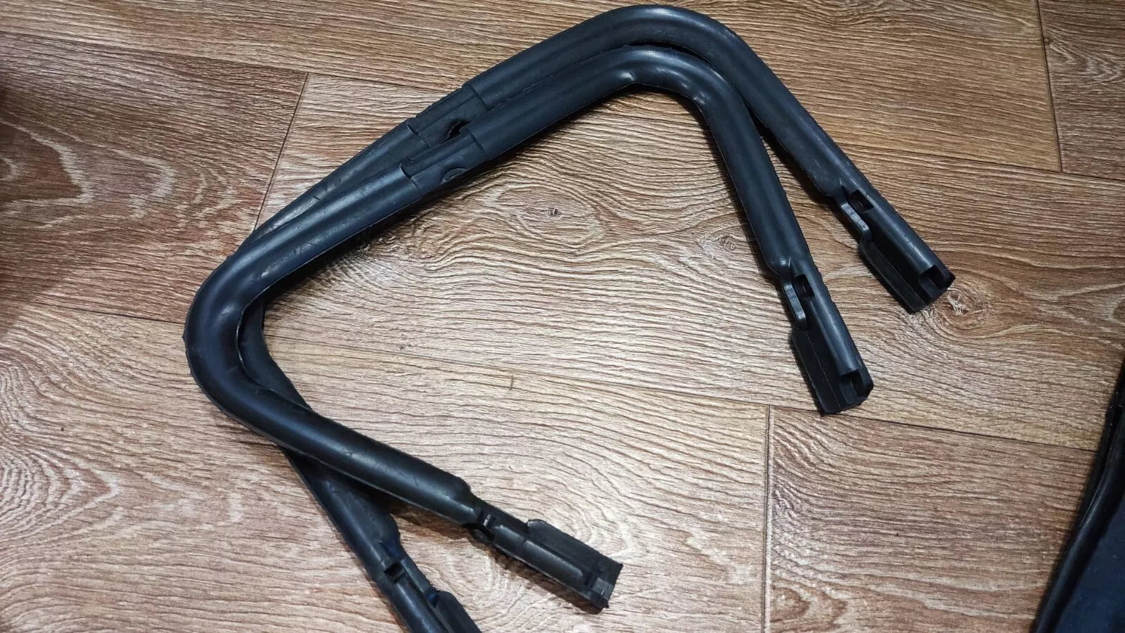 Rubber seal for rear side windows UAZ 452, Bukhanka (2 pcs, L/R) - Miles Car parts & accessories