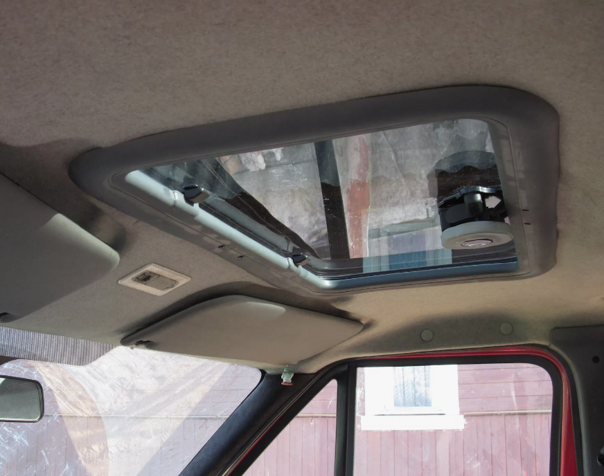 Manual pup-up Car Sunroof (800mm х 426mm) (31.49inch x 16.77inch)