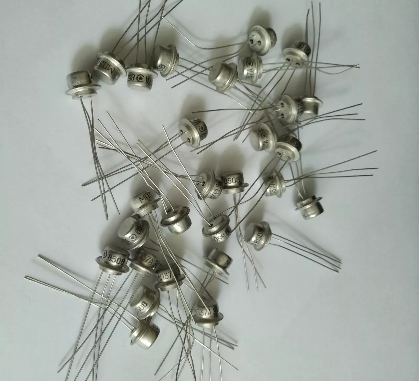 (250 pcs) MP37A Germanium NPN transistor USSR - Miles Car parts & accessories