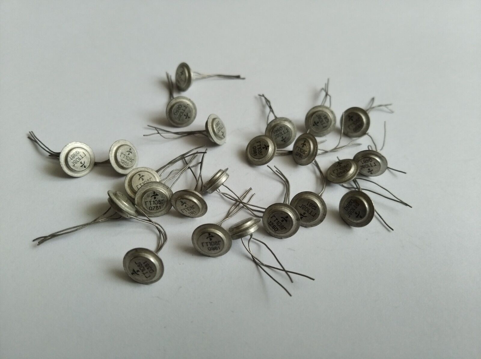 (100 pcs) GT108G / ГТ108Г Germanium Transistor USSR - Miles Car parts & accessories